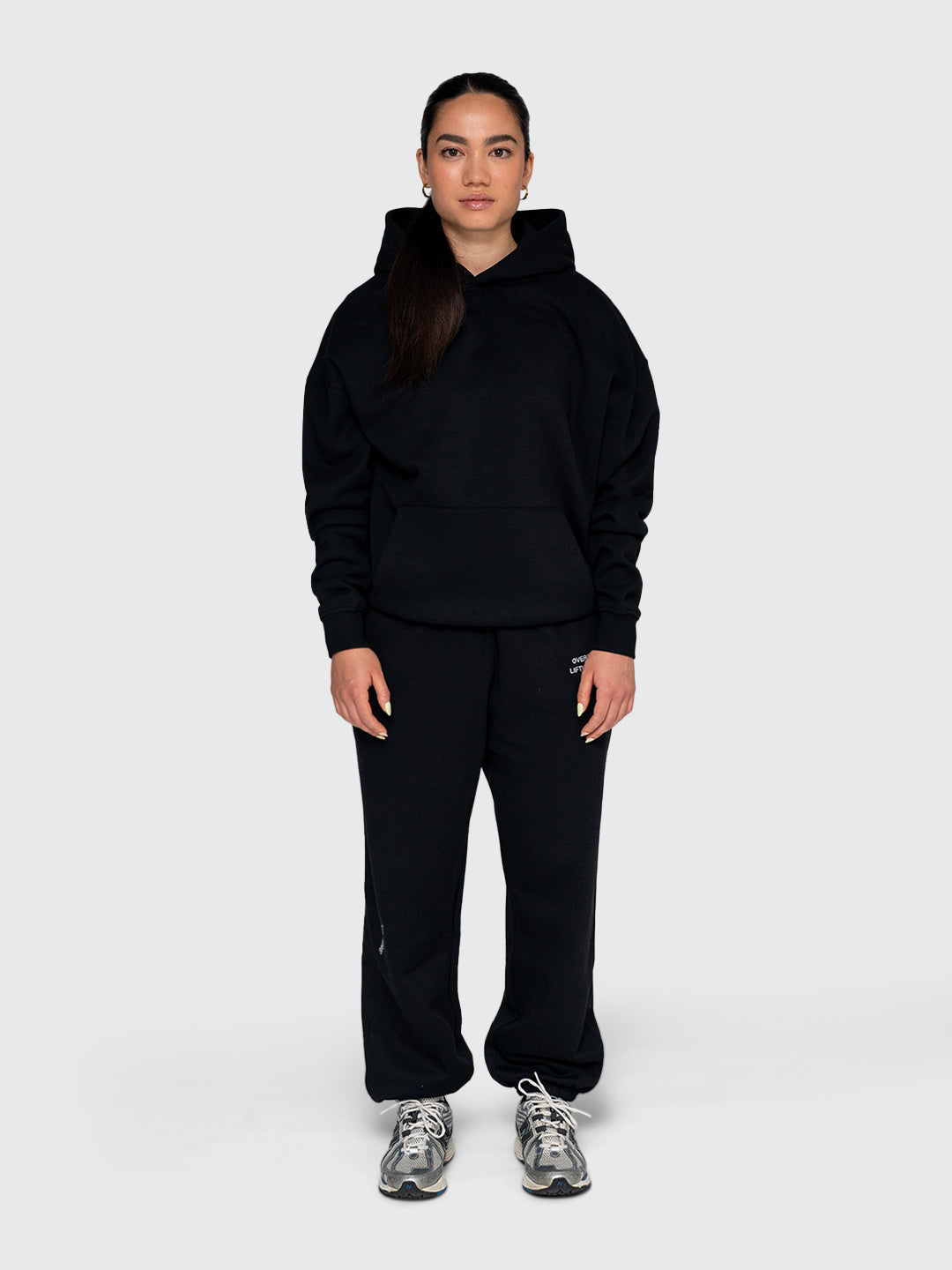 Confidence Sweatpants 2.0 - Black/White