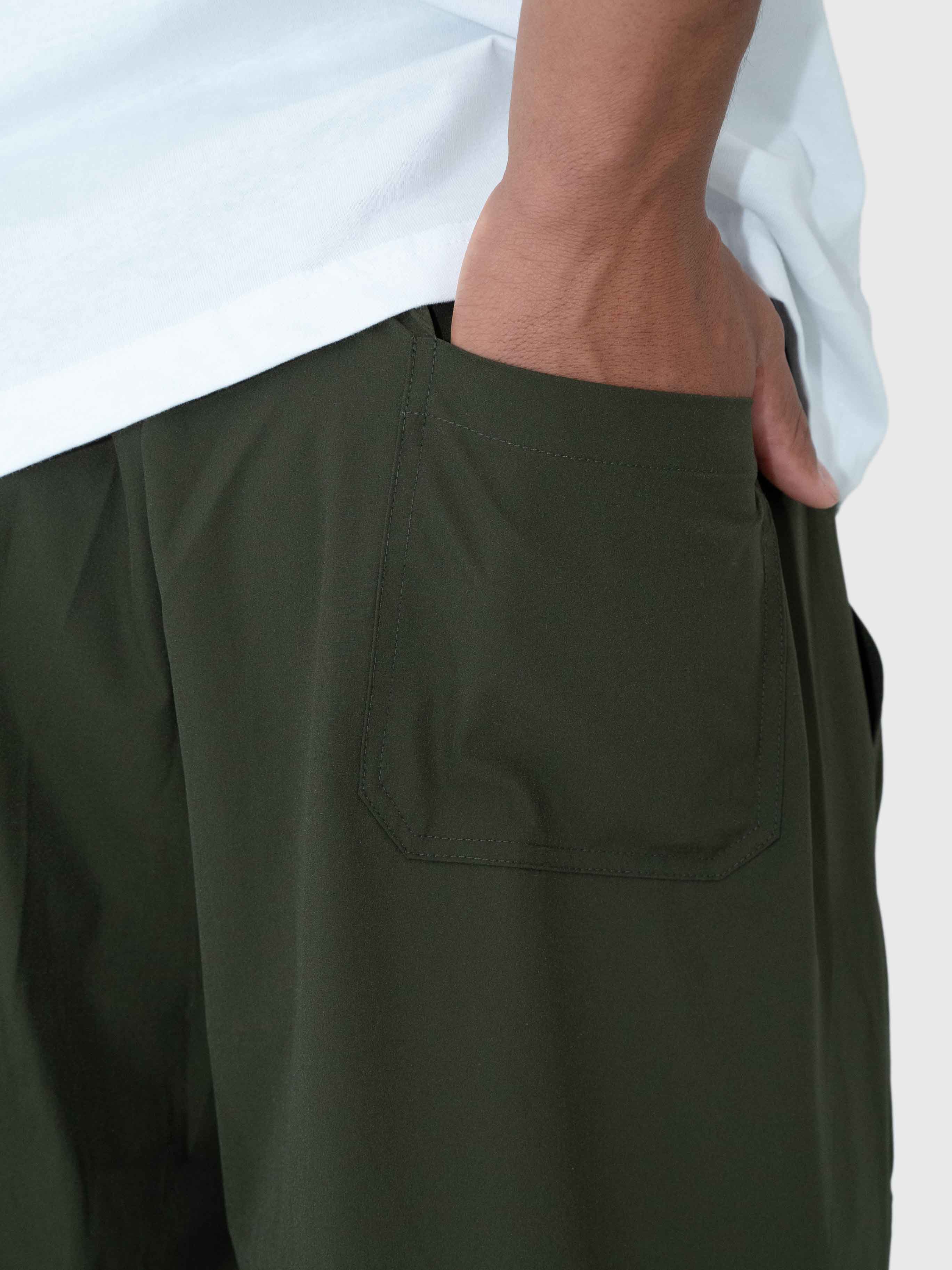 Confidence Tech Pants - Khaki Green/White