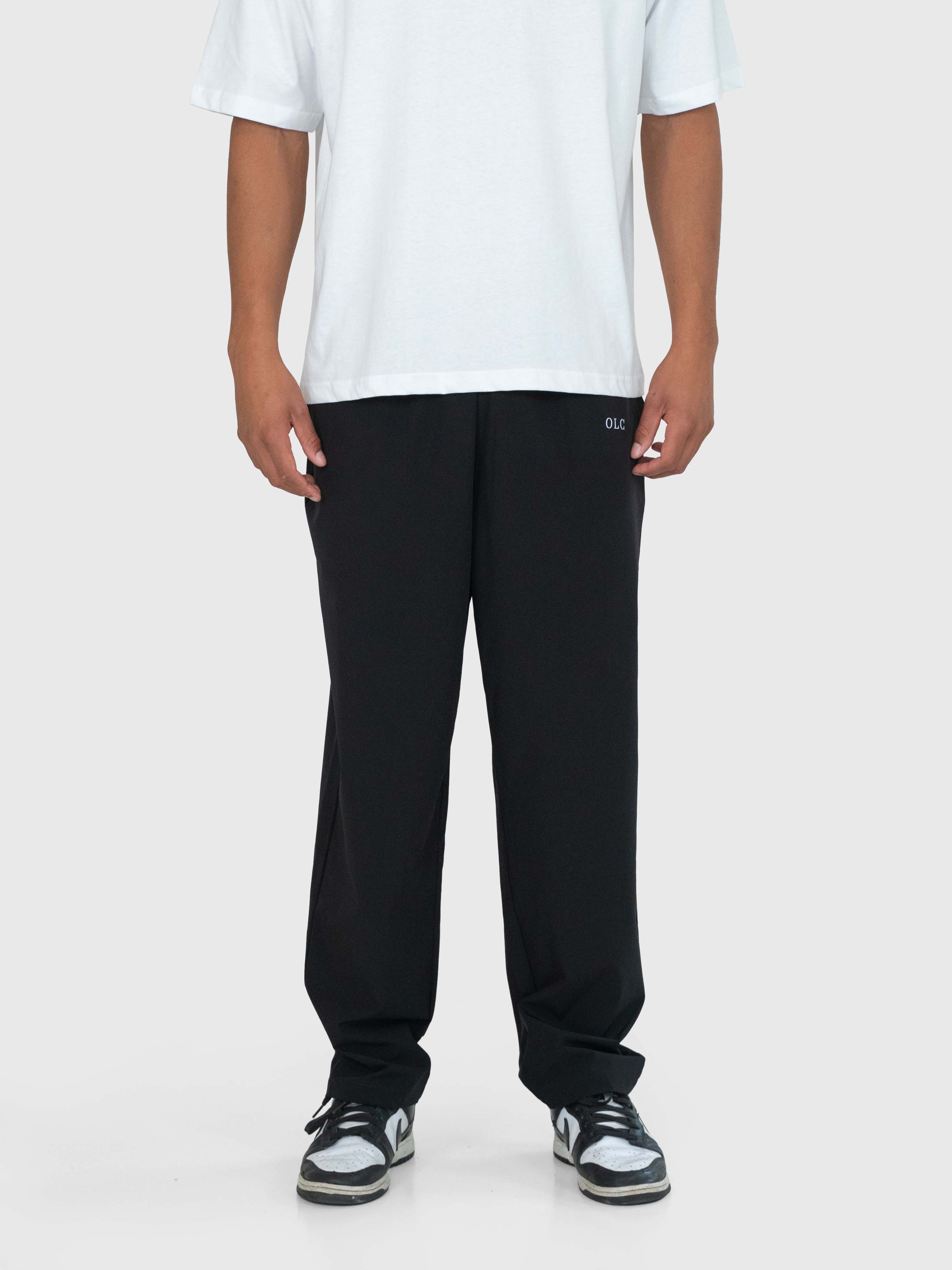 Essential Tech Pants - Black/White